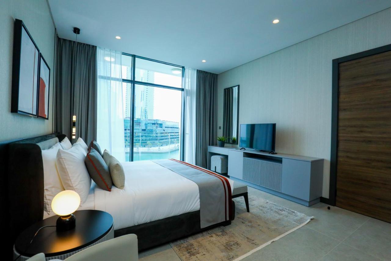 Hotel Charthouse Bahrain Manama Zewnętrze zdjęcie A bedroom at the hotel