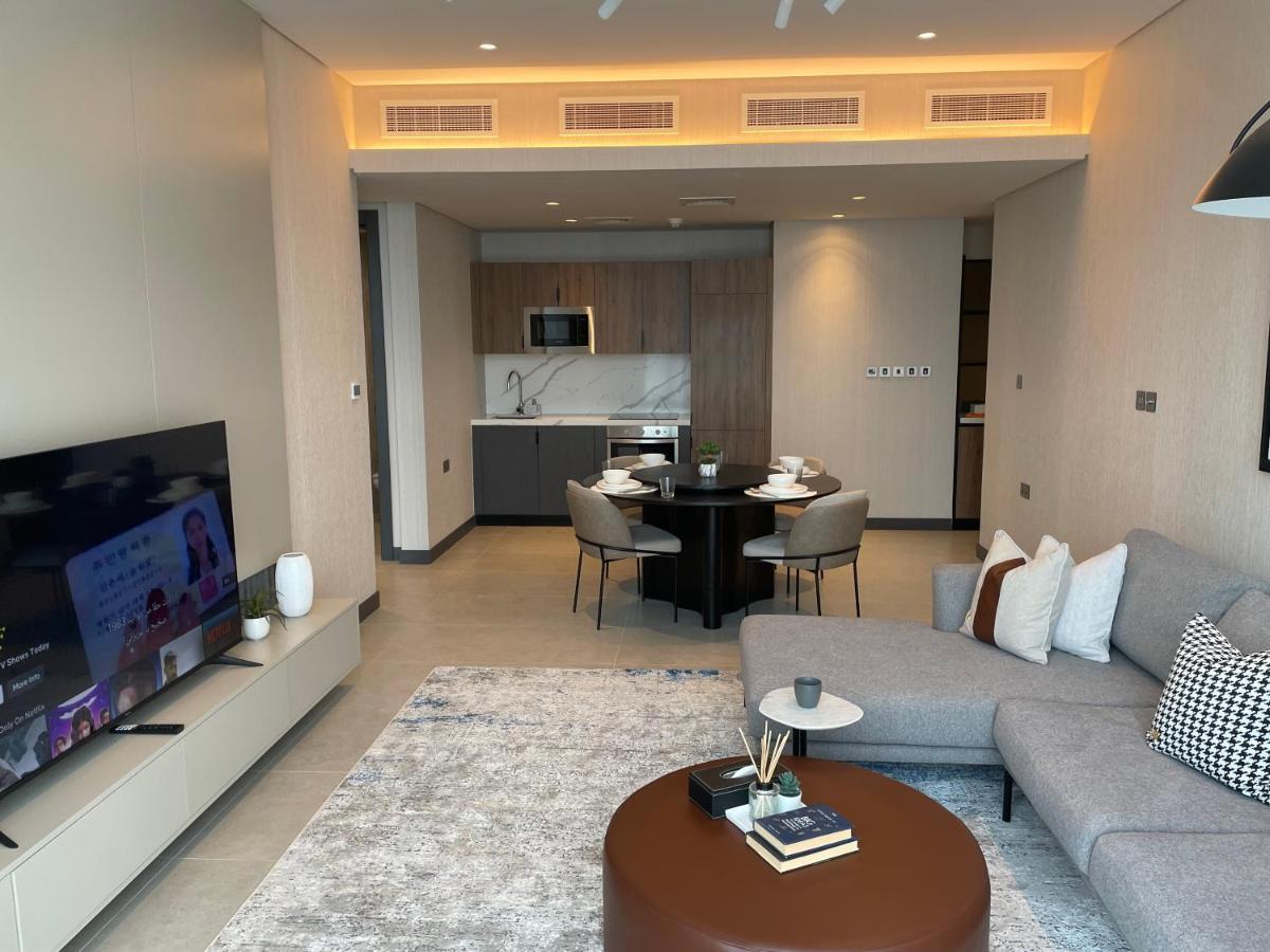 Hotel Charthouse Bahrain Manama Zewnętrze zdjęcie A living room in a two-bedroom apartment